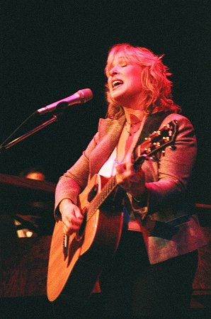 Gretchen Peters