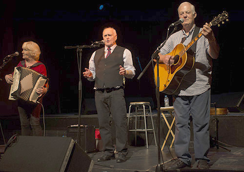 Gary  and Vera Aspey with Dave Howard