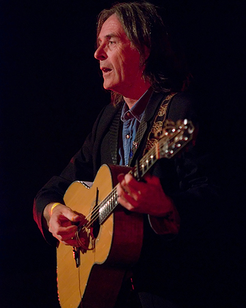 Dougie MacLean 