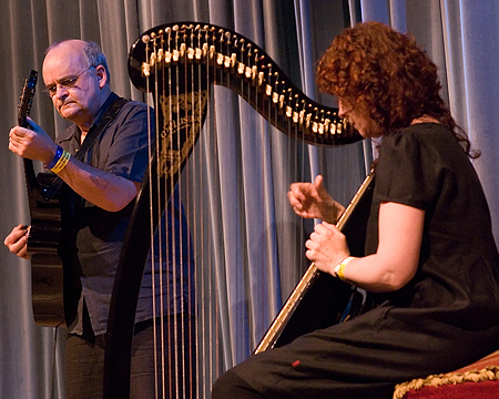 Chris Newman & Máire Ní Chathasaigh 