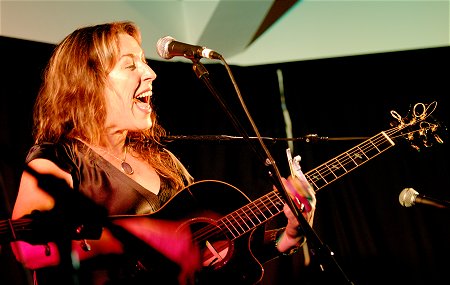 Beth Nielsen Chapman 