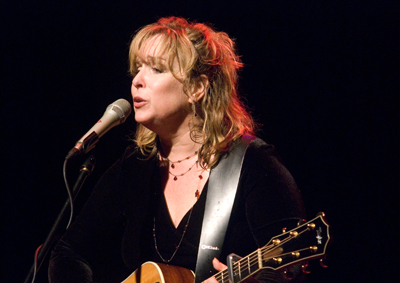Gretchen Peters