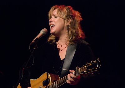 Gretchen Peters