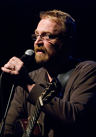 Boo Hewerdine 