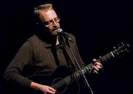 Boo Hewerdine 