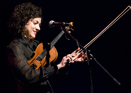 Carrie Rodriguez 