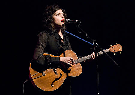Carrie Rodriguez 