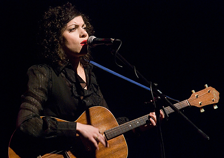 Carrie Rodriguez 