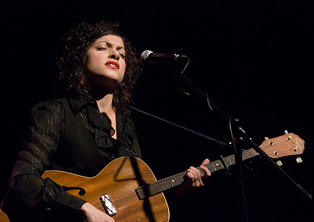 Carrie Rodriguez 