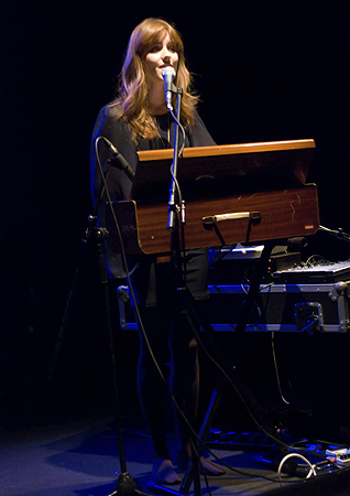 Hannah Peel