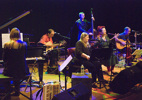 Norma Waterson, Eliza Carthy and The Gift Band