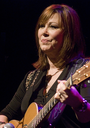 Suzy Bogguss 