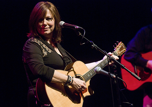 Suzy Bogguss 