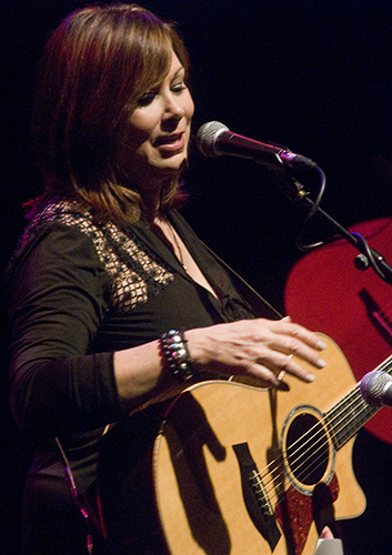 Suzy Bogguss 