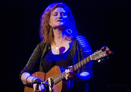 Eddi Reader