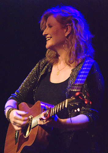 Eddi Reader