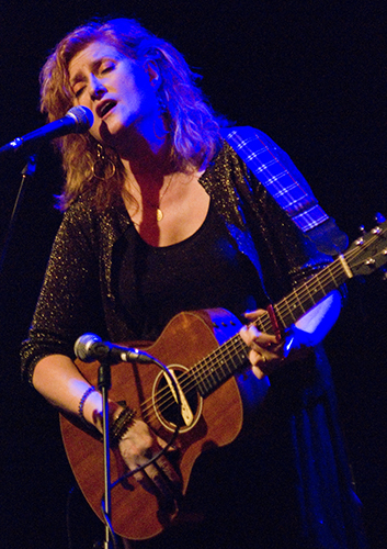 Eddi Reader