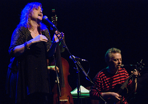 Eddi Reader and John Douglas 