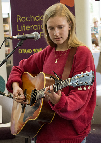 Billie Marten