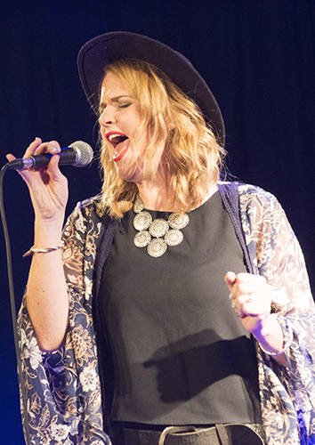 Elles Bailey