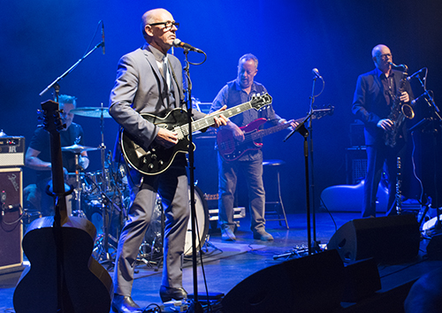 Andy Fairweather Low and the Low Riders