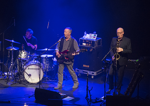 Andy Fairweather Low and the Low Riders