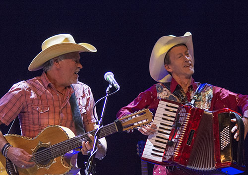 Paul Young and Steve Woody Oakham 