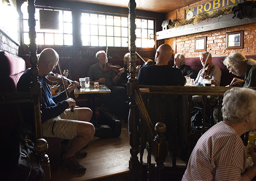 Folk Session in The Baum